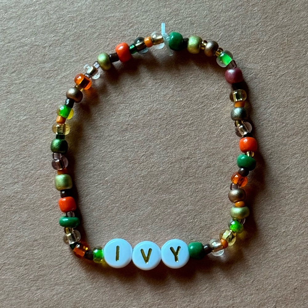Taylor Swift ivy bracelet
